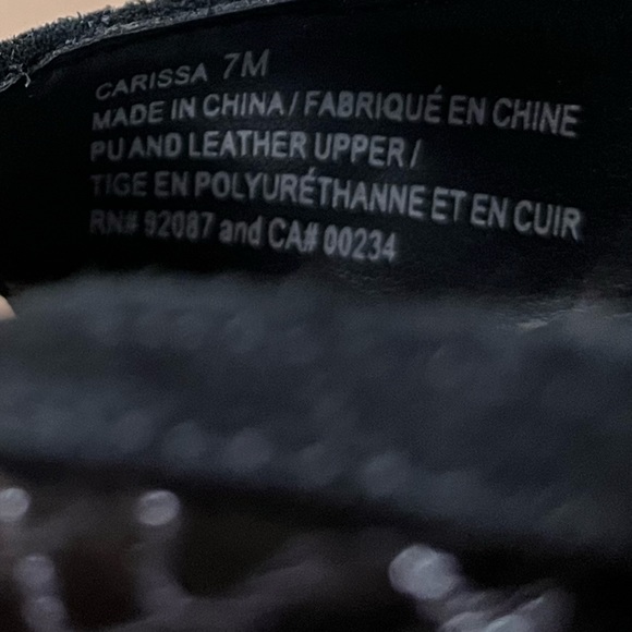 Saks Fifth Avenue Carissa Black Leather Sandals 7 M 4 1/2 inch chunky heel - Picture 14 of 16